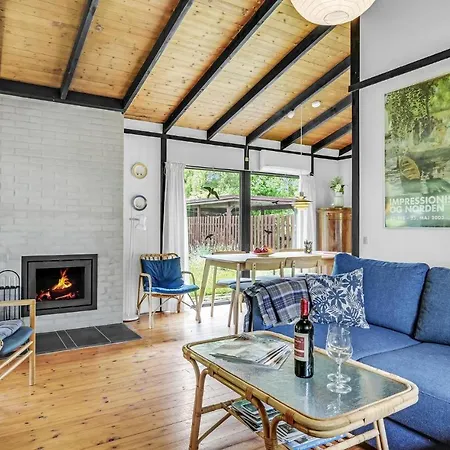 Two-bedroom In Grasted 펜션 *