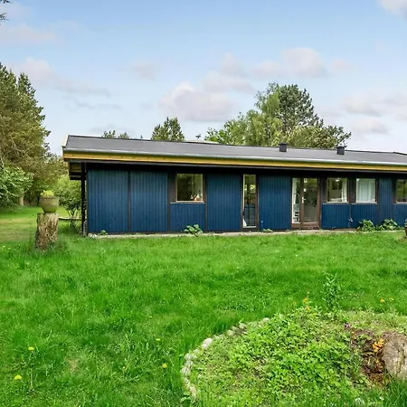 Two-bedroom In Grasted Græsted