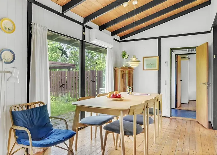 Two-bedroom In Grasted Græsted